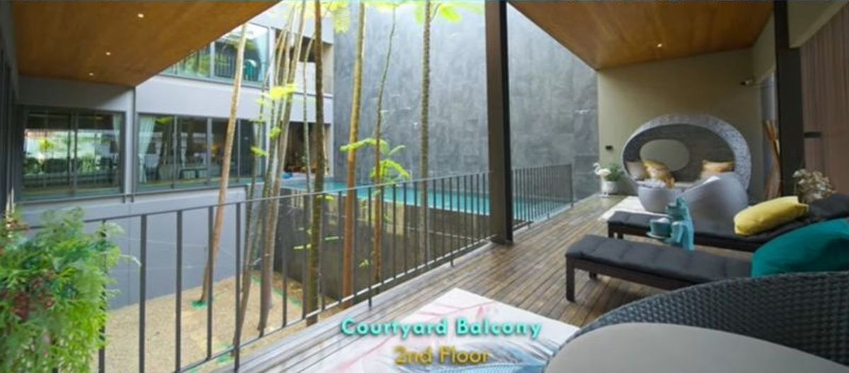 Lat Phrao Courtyard House 12
