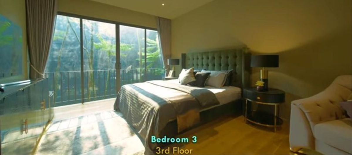 Lat Phrao Courtyard House 27