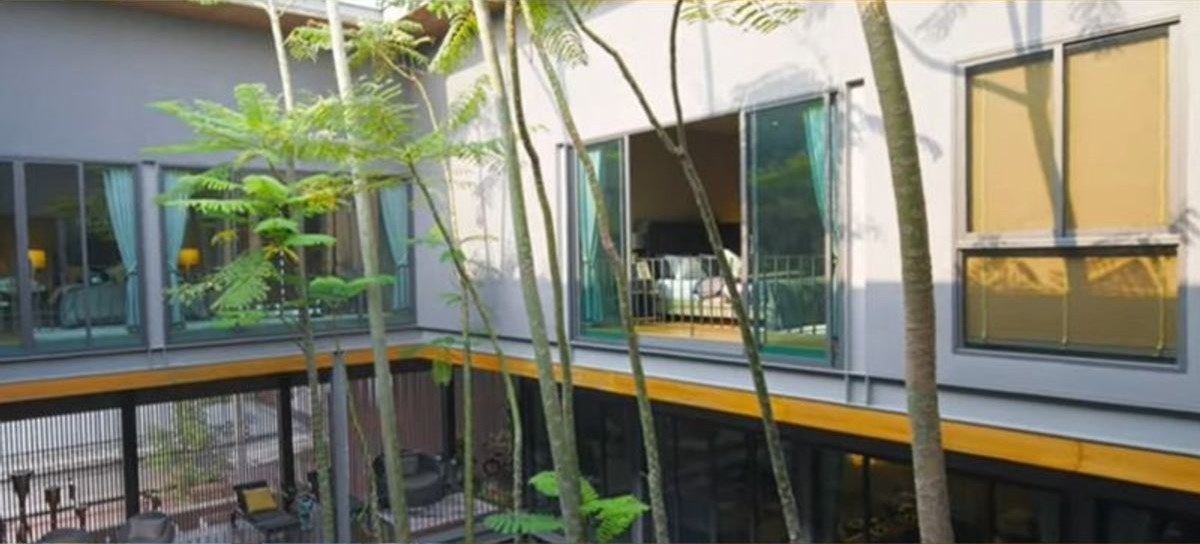 Lat Phrao Courtyard House 28